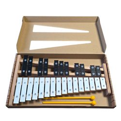 <span style='color:red;'>NOWOŚĆ!</span><br>27-tonowe dzwonki chromatyczne na kolorowej ramce z tworzywa sztucznego – lekkie, trwałe i precyzyjnie strojone